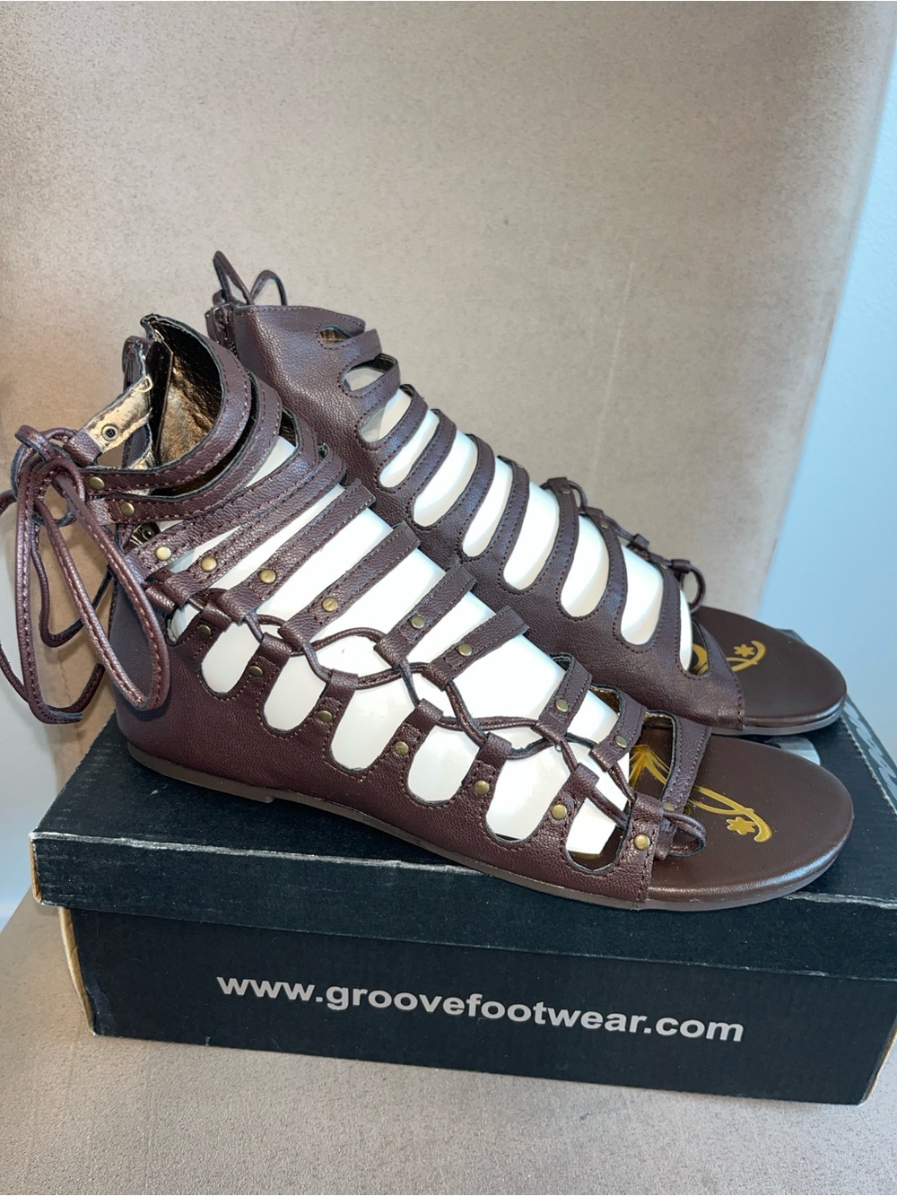 Groove Brown Gladiator Sandals